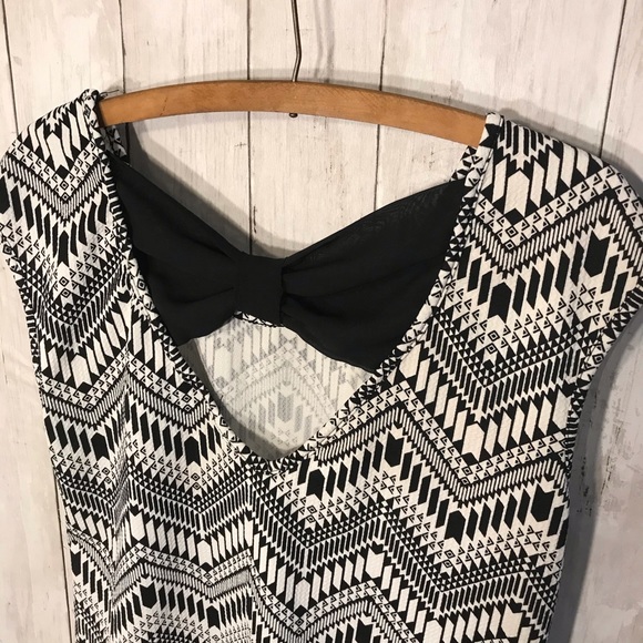 Rue 21 Black And White Bow Shirt Size Xtra Large - Picture 4 of 7